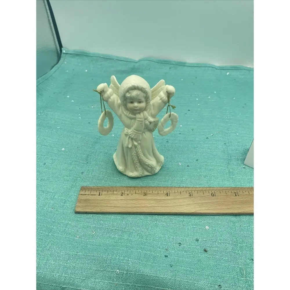 New Vintage Kirkland's Classic Holiday Traditions Ceramic Angle Ornament 5” Tal